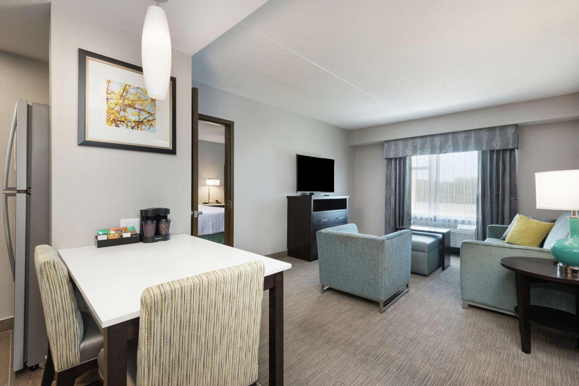 Homewood Suites By Hilton Ottawa Airport Exteriér fotografie